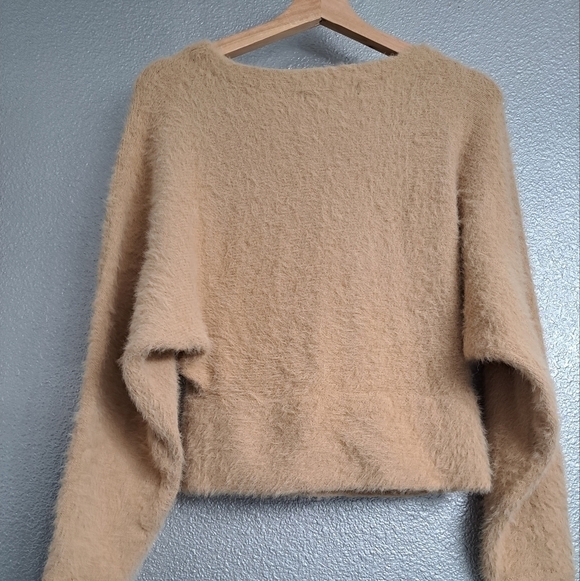 Beige Eye Lash Pullover Sweater   Size L - Picture 2 of 3